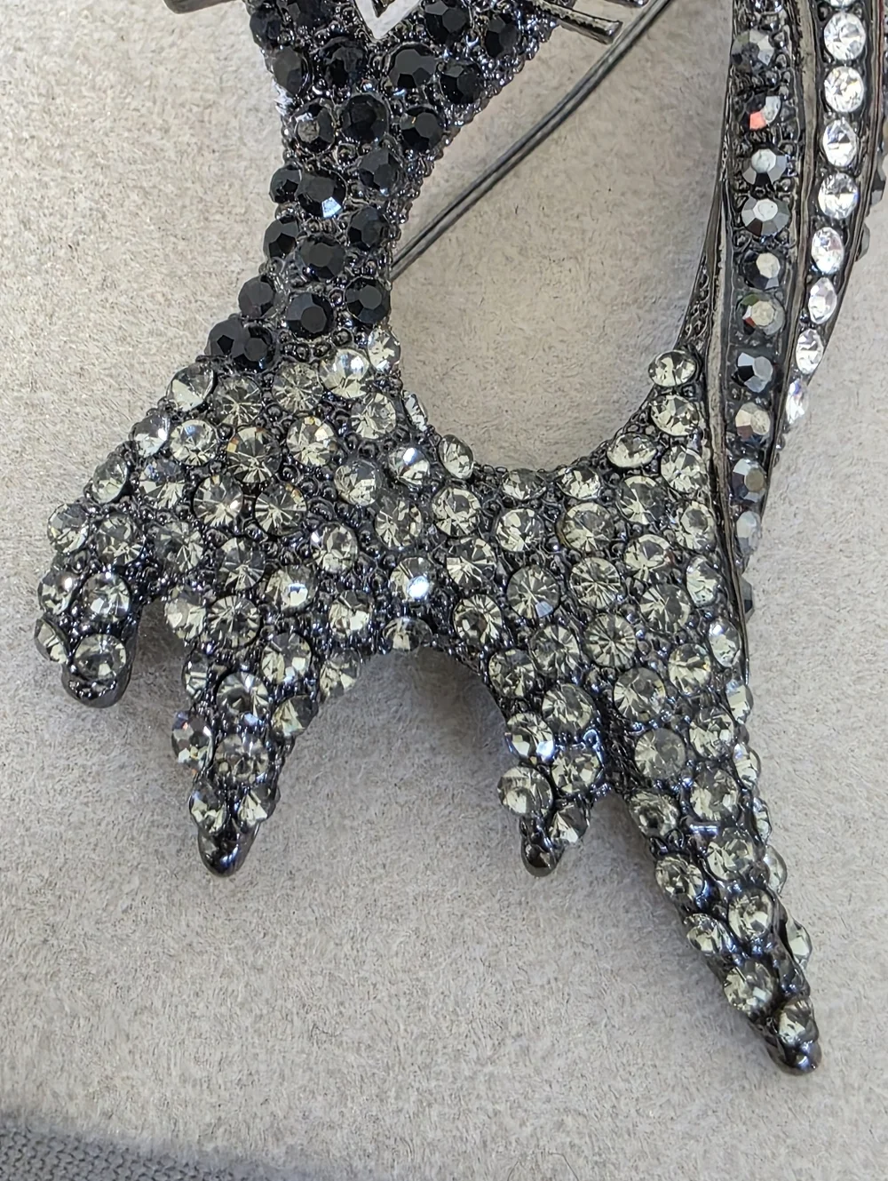 Mod Silver Gunmetal with Black and Clear Crystals Kitty Cat Brooch Pin